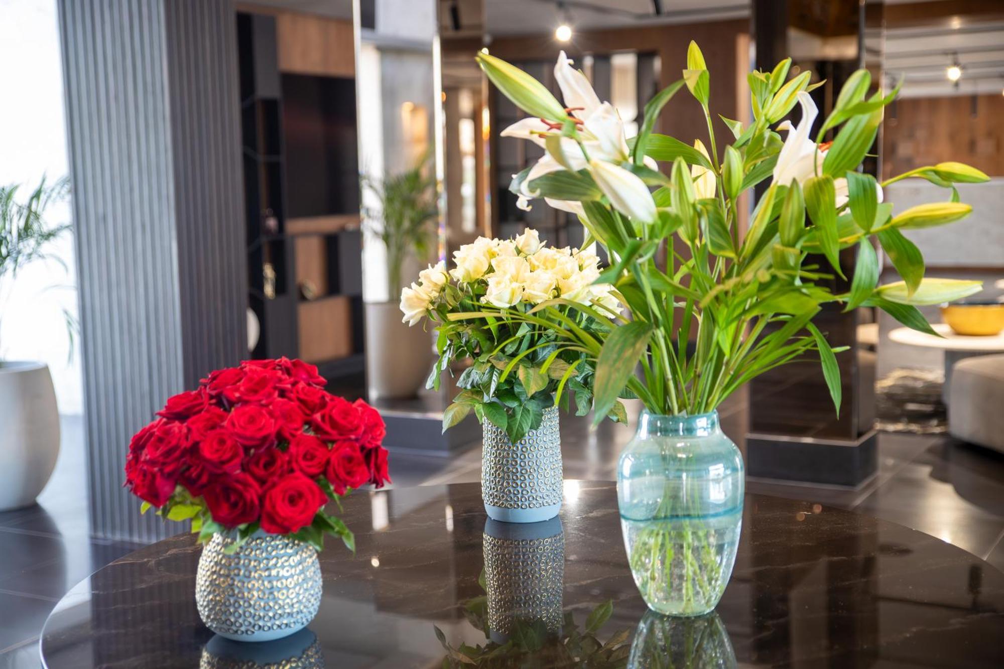 Dominium Palace Агадир Екстериор снимка Flower arrangements